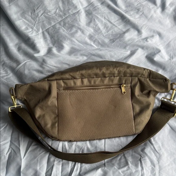 Canvelle Oversized Fanny - Picture 4 of 5